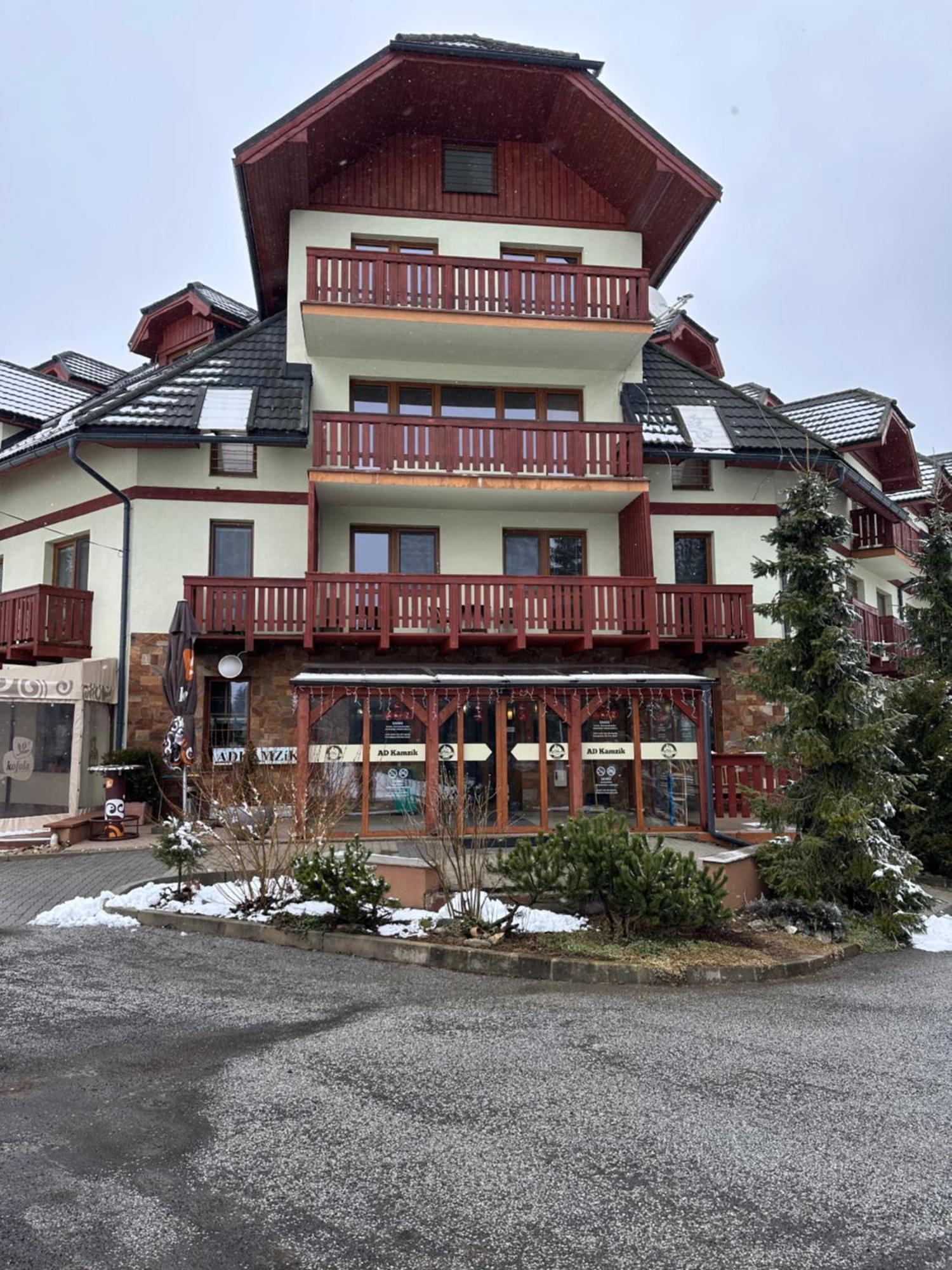 Apartmanovy Dom Kamzik Donovaly Exterior foto